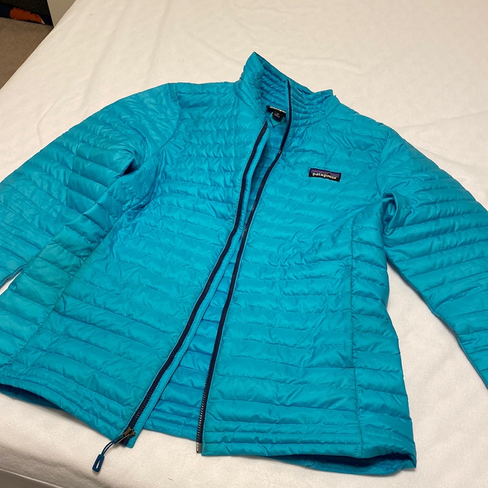 PATAGONIA blue super light jacket